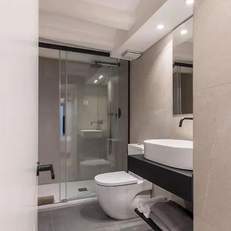 Central Lux With Private Bath 巴塞罗那
