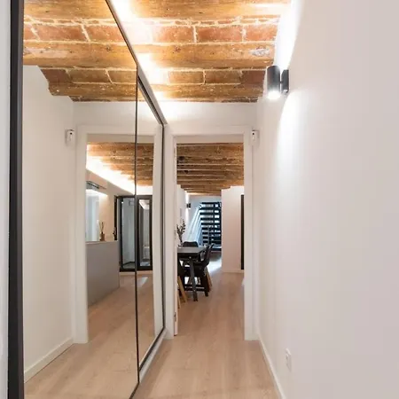Central Lux With Private Bath 公寓 *